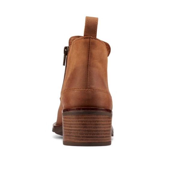 Clarks Memi Zip Bootie - Picture 6 of 6